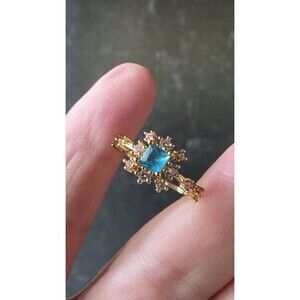 Rhinestone Gold Tone Metal Ring Size 6.5 Costume Jewelry